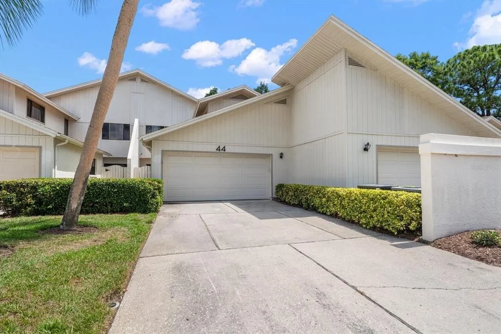 Unit for sale at 498 LAKEVIEW DRIVE, PALM HARBOR, FL 34683