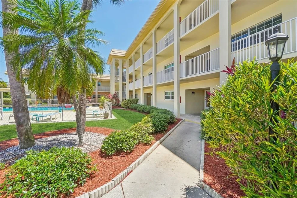 Unit for sale at 3850 13TH AVENUE N, ST PETERSBURG, FL 33713