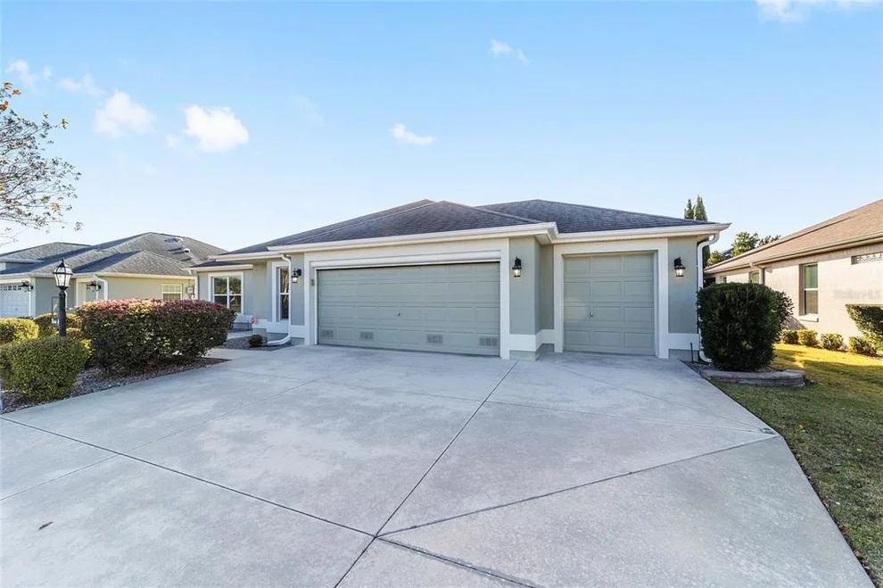 Unit for sale at 926 LONG LEAF LANE, THE VILLAGES, FL 32163
