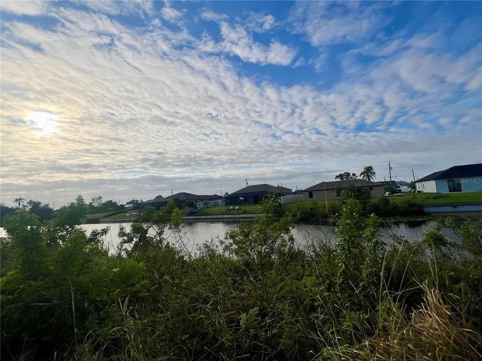 Unit for sale at 934 NE 12TH STREET, CAPE CORAL, FL 33909