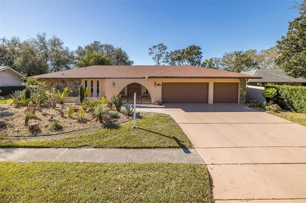 Unit for sale at 2721 NORTHRIDGE DRIVE E, CLEARWATER, FL 33761
