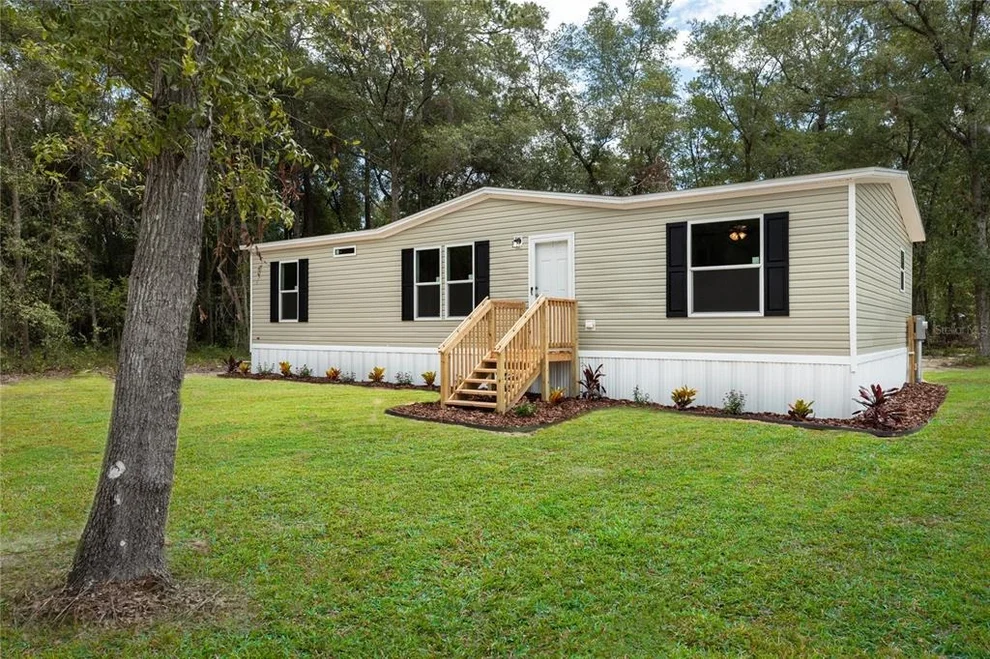 Unit for sale at 104 JACKSON AVENUE, INTERLACHEN, FL 32148