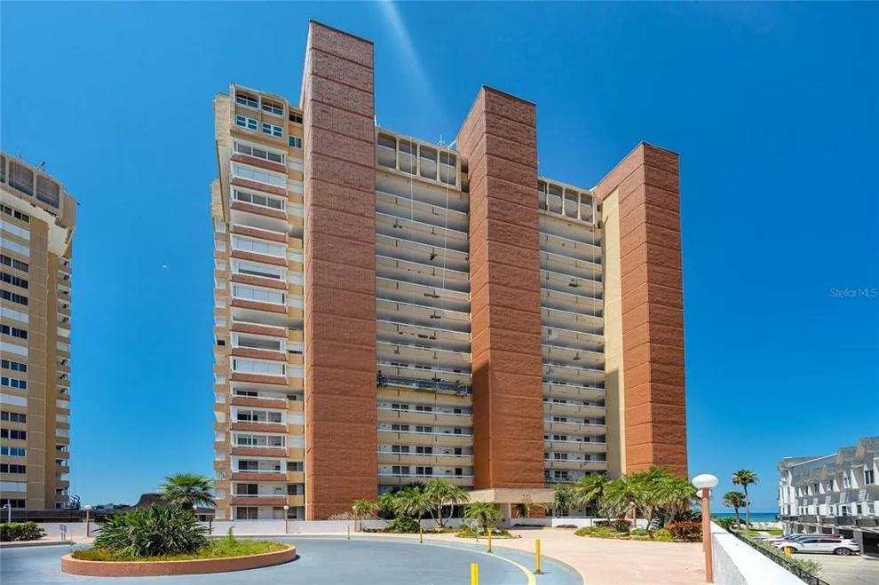 Unit for sale at 17940 GULF BOULEVARD, REDINGTON SHORES, FL 33708