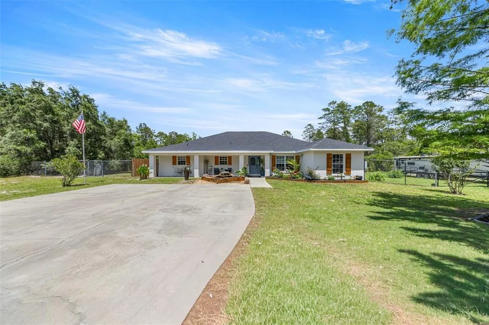 Unit for sale at 495 FISHER ROAD, OCKLAWAHA, FL 32179
