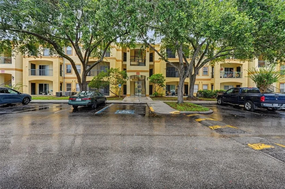 Unit for sale at 5602 PINNACLE HEIGHTS CIRCLE, TAMPA, FL 33624
