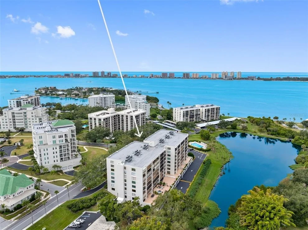 Unit for sale at 220 BELLEVIEW BOULEVARD, BELLEAIR, FL 33756