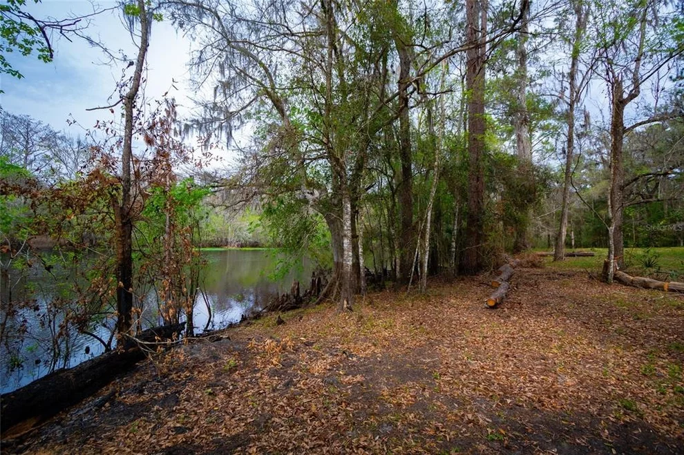 Unit for sale at 7822 CR 647, BUSHNELL, FL 33513