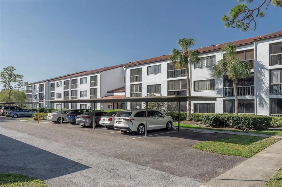 Unit for sale at 2595 COUNTRYSIDE BOULEVARD, CLEARWATER, FL 33761