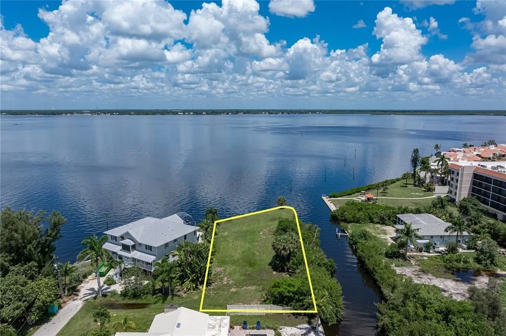 Unit for sale at 302 KLISPIE DRIVE, PUNTA GORDA, FL 33950