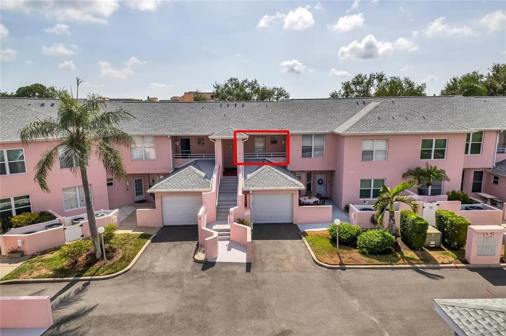 4220 Pinebrook Circle