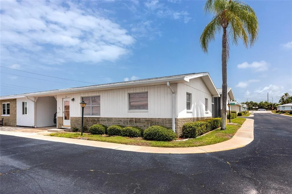 Unit for sale at 12400 PARK BOULEVARD, SEMINOLE, FL 33772