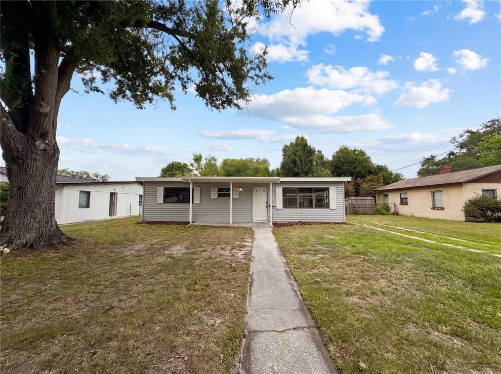 Unit for sale at 917 GOLDEN RULE COURT N, LAKELAND, FL 33803