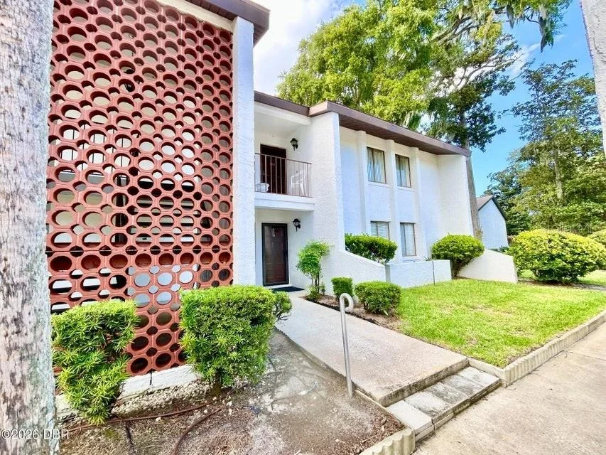 1 Tomoka Oaks Boulevard