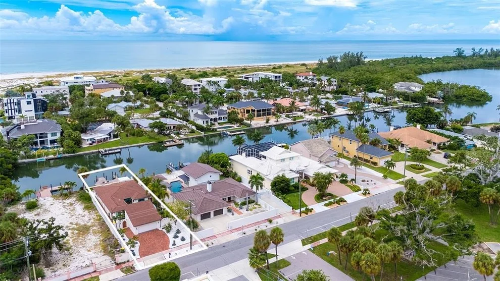 Unit for sale at 556 N WASHINGTON DRIVE, SARASOTA, FL 34236