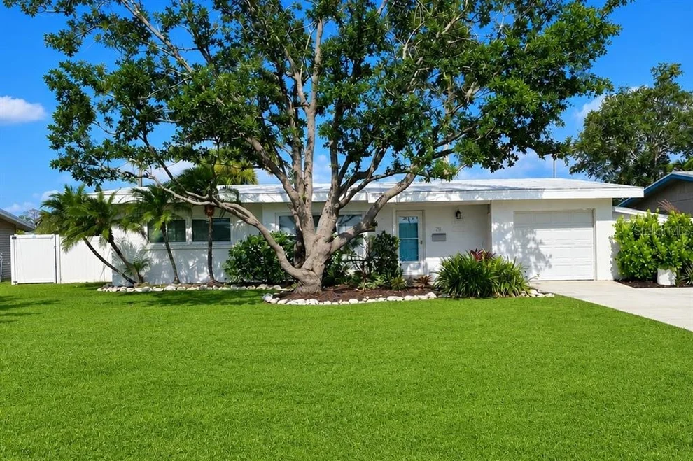 Unit for sale at 211 22ND STREET NE, BRADENTON, FL 34208
