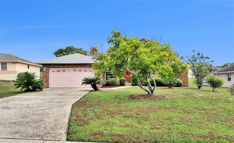 Unit for sale at 933 DEVONSHIRE WAY, LAKE WALES, FL 33853