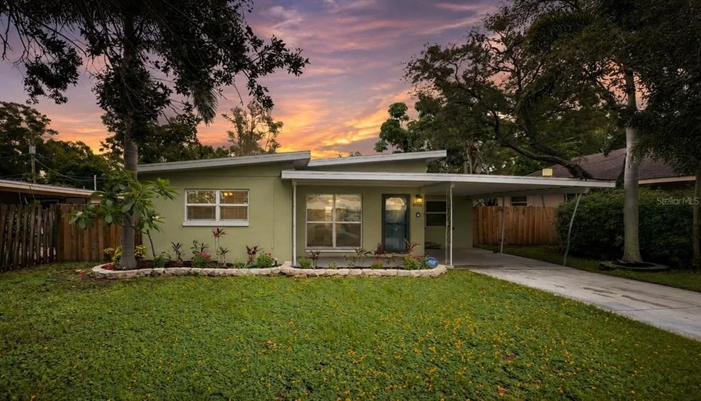 Unit for sale at 2125 N HERCULES AVENUE, CLEARWATER, FL 33763