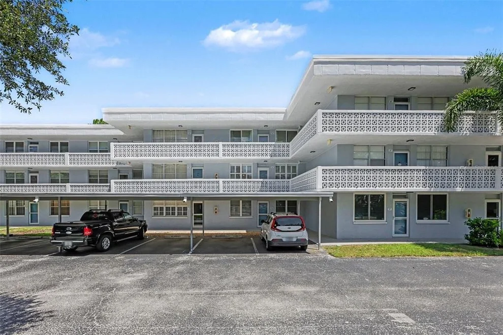 Unit for sale at 4720 LOCUST STREET NE, ST PETERSBURG, FL 33703