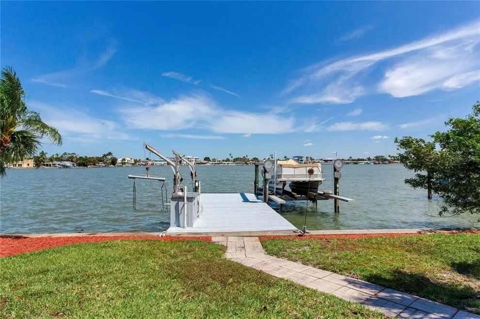 Unit for sale at 324 173RD AVENUE E, NORTH REDINGTON BEACH, FL 33708