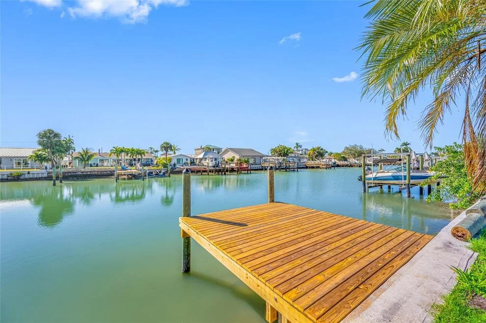 Unit for sale at 7930 CAUSEWAY BOULEVARD S, ST PETERSBURG, FL 33707