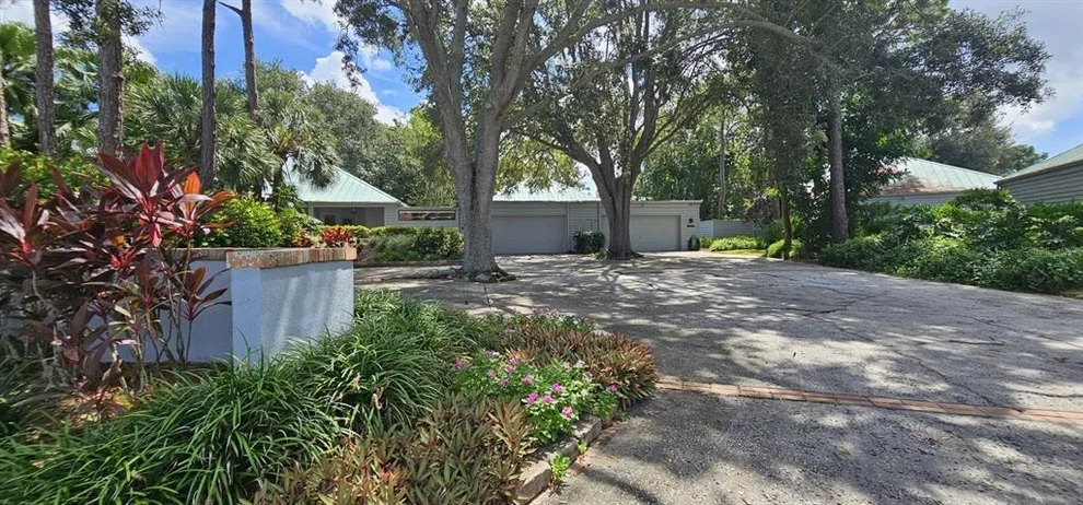 Unit for sale at 10495 LONGWOOD DRIVE, LARGO, FL 33777