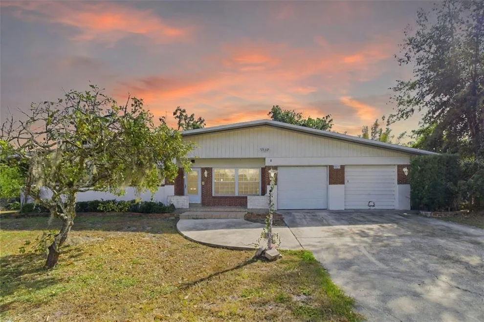 Unit for sale at 5627 OAKLAND DRIVE, TAMPA, FL 33617