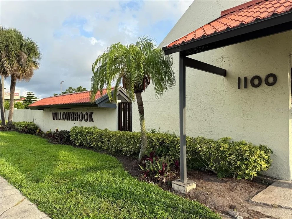 Unit for sale at 1100 E BAY DRIVE, LARGO, FL 33770