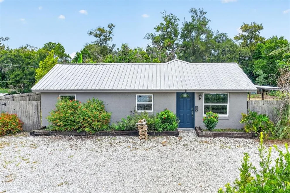 Unit for sale at 1111 DORA AVENUE, TAVARES, FL 32778