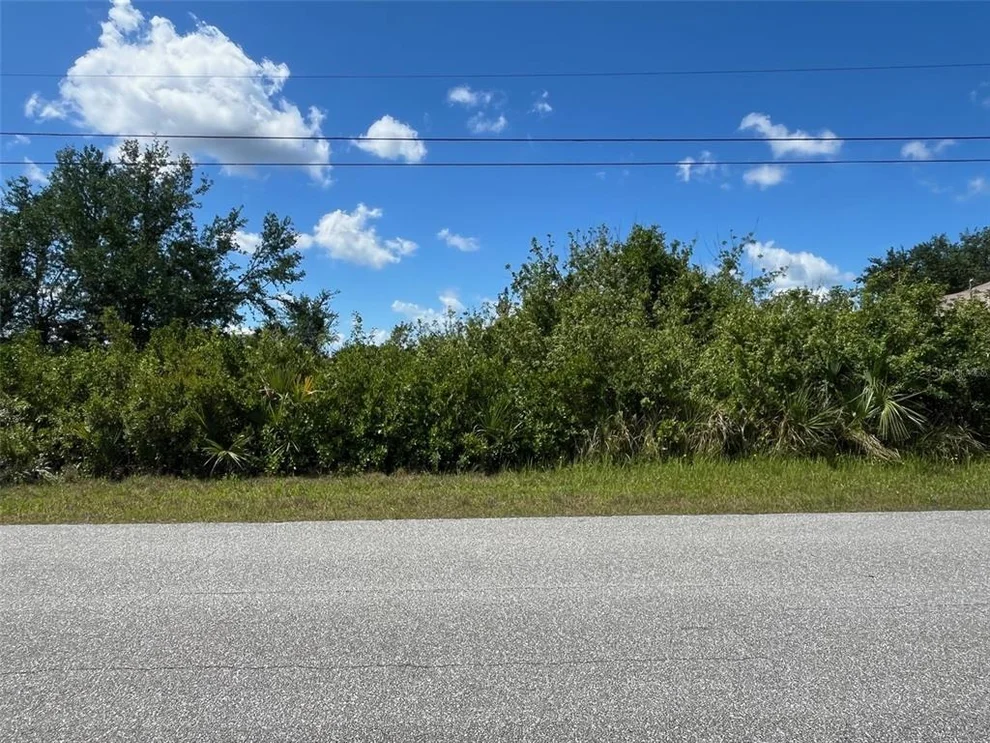 Unit for sale at 14550 LILLIAN CIRCLE, PORT CHARLOTTE, FL 33981