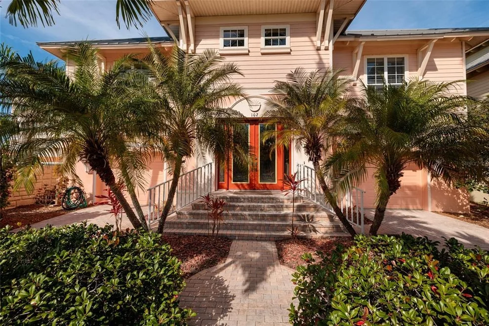 Unit for sale at 102 WIMBLEDON COURT, REDINGTON SHORES, FL 33708