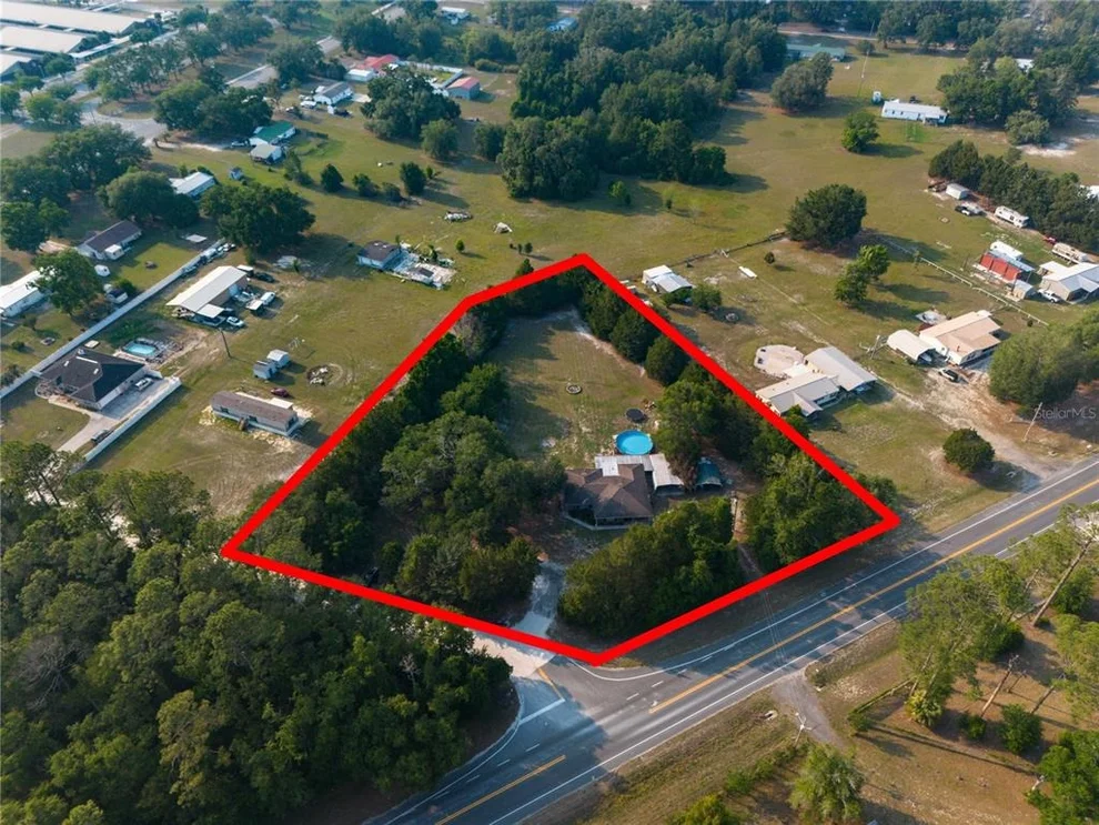 Unit for sale at 111 SW PRAIRIE STREET, LAKE CITY, FL 32024