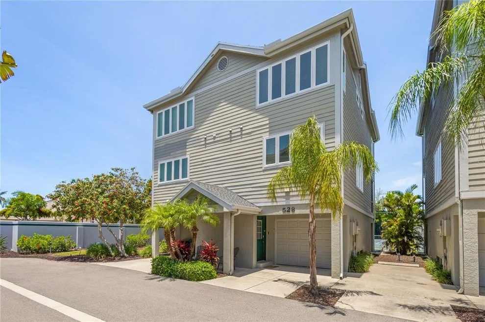 Unit for sale at 528 FOREST WAY, LONGBOAT KEY, FL 34228
