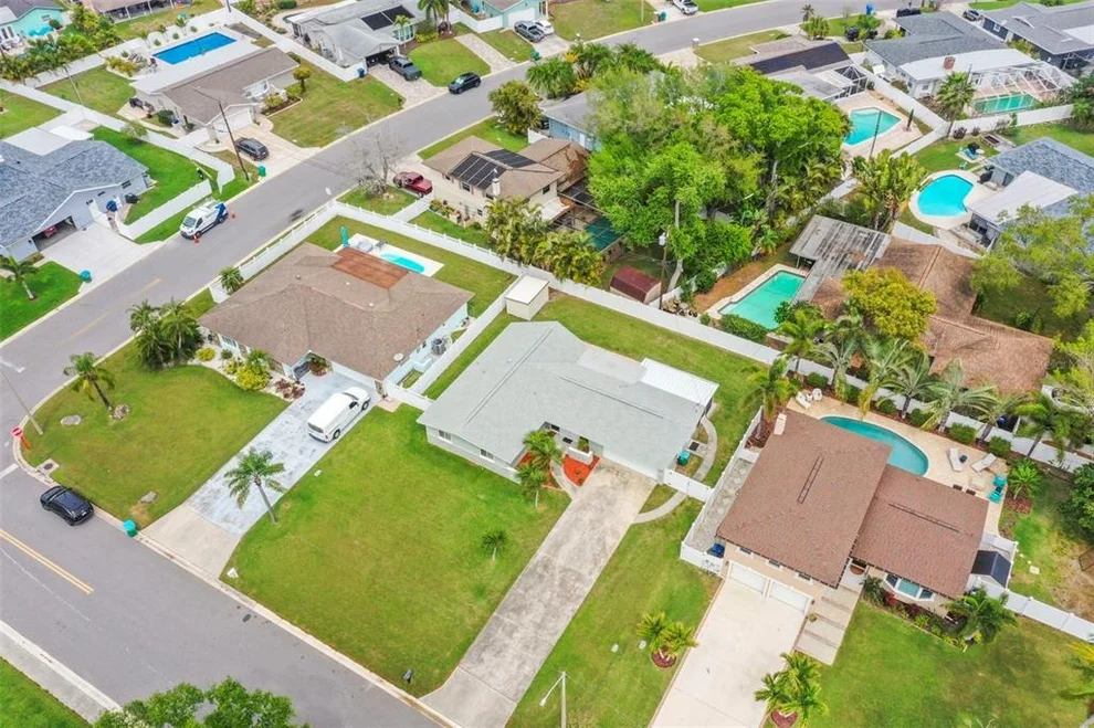 Unit for sale at 7955 BAYSHORE DRIVE, SEMINOLE, FL 33776