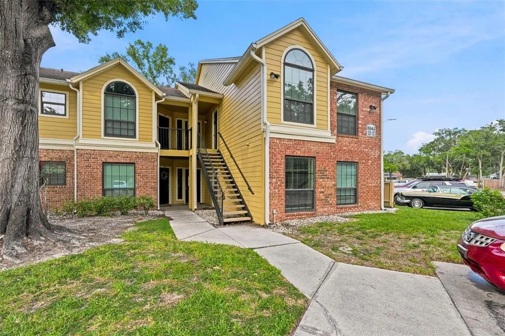 Unit for sale at 8642 MALLARD RESERVE DRIVE, TAMPA, FL 33614