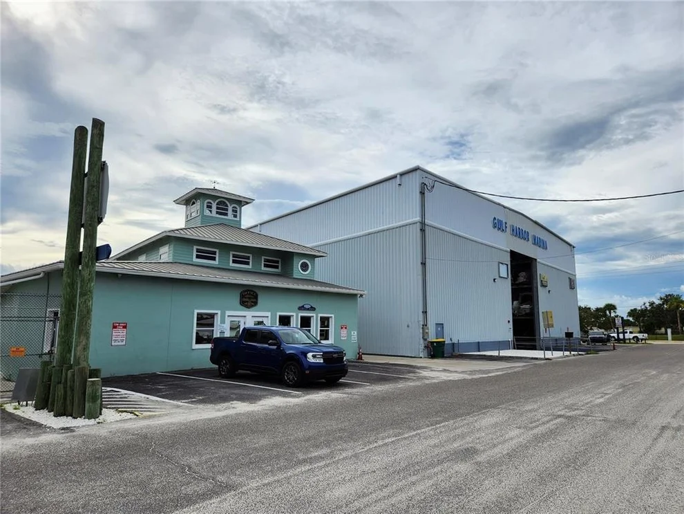 Unit for sale at 100 CIRCUIT ROAD, NOKOMIS, FL 34275