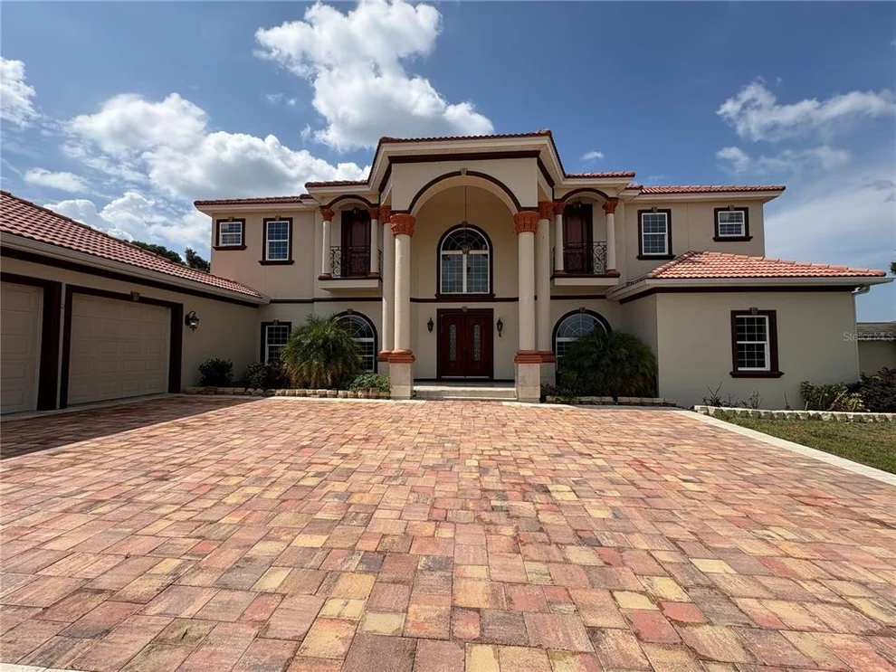 Unit for sale at 10908 FLINT ESTATES DRIVE, THONOTOSASSA, FL 33592