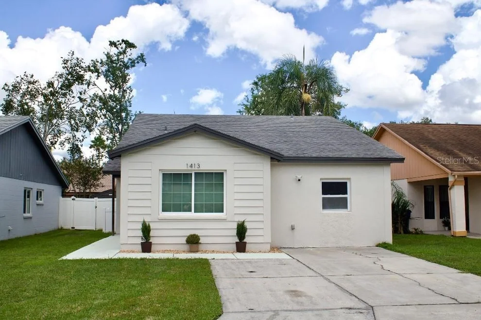 Unit for sale at 1413 BRAMBLEWOOD DRIVE, LAKELAND, FL 33811