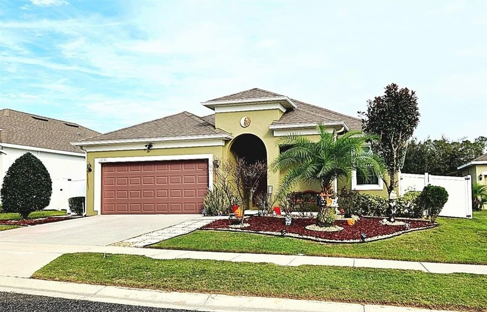 Unit for sale at 1231 MERION DRIVE, MOUNT DORA, FL 32757