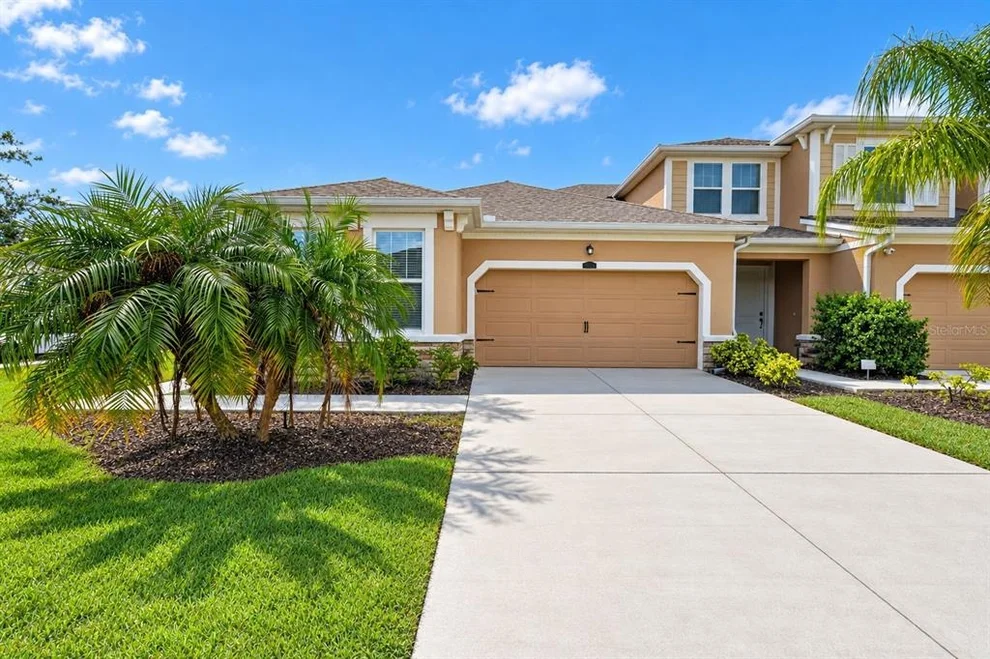 Unit for sale at 11511 ROLLING GREEN DRIVE, BRADENTON, FL 34211