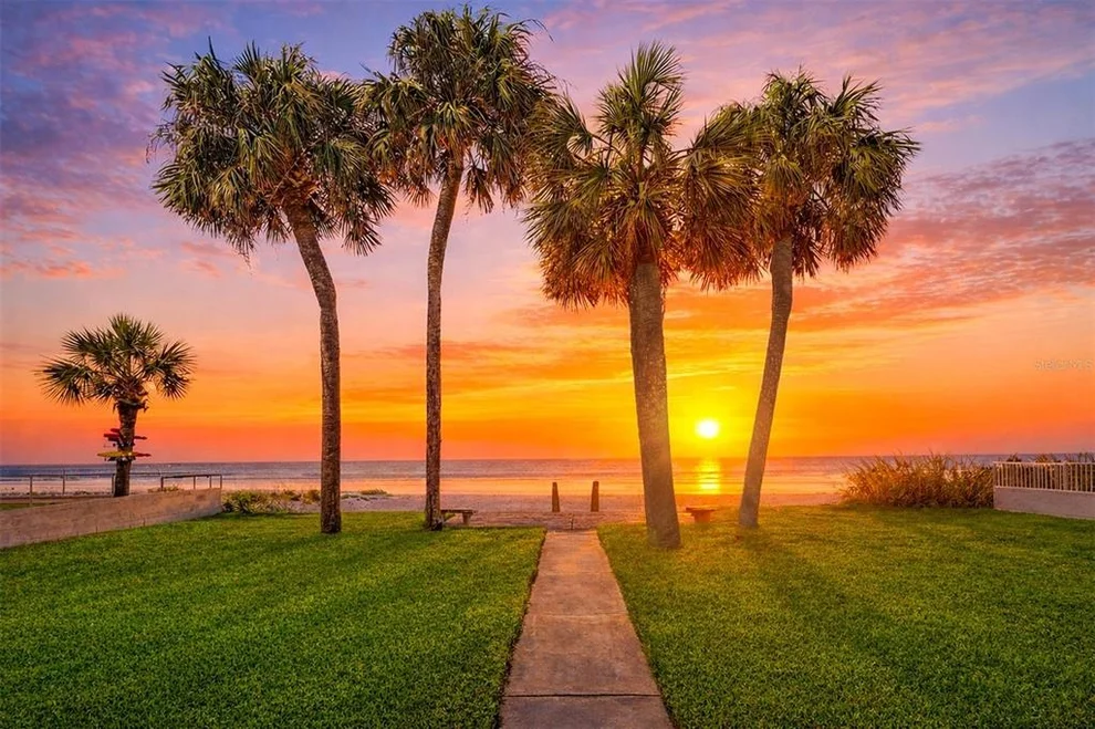 Unit for sale at 18206 SUNSET BOULEVARD, REDINGTON SHORES, FL 33708
