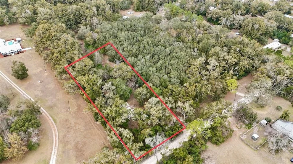 Unit for sale at 911 SW 5TH STREET, TRENTON, FL 32693