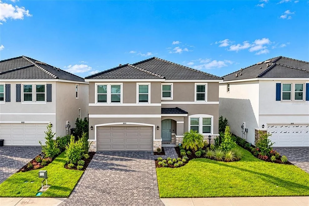 Unit for sale at 18211 THISTLEBERRY PLACE, LAKEWOOD RANCH, FL 34211