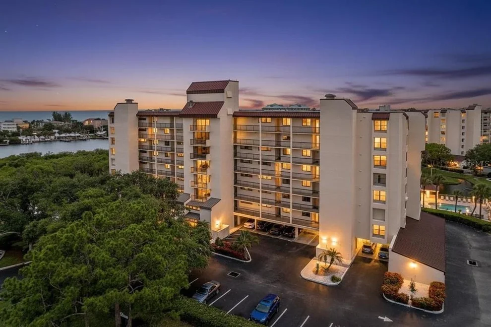 Unit for sale at 11590 SHIPWATCH DRIVE, LARGO, FL 33774