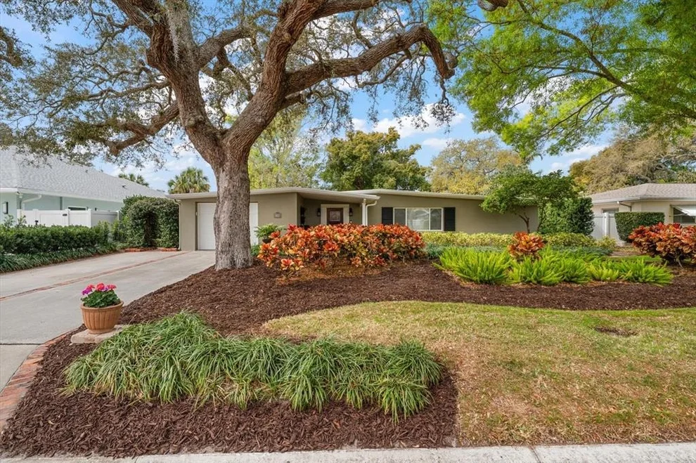 Unit for sale at 1718 MEREDITH LANE, BELLEAIR, FL 33756