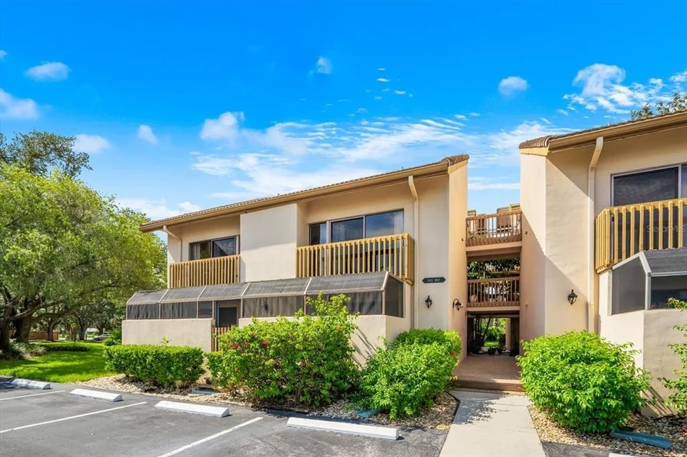 Unit for sale at 3085 WILLOW GREEN DRIVE, SARASOTA, FL 34235