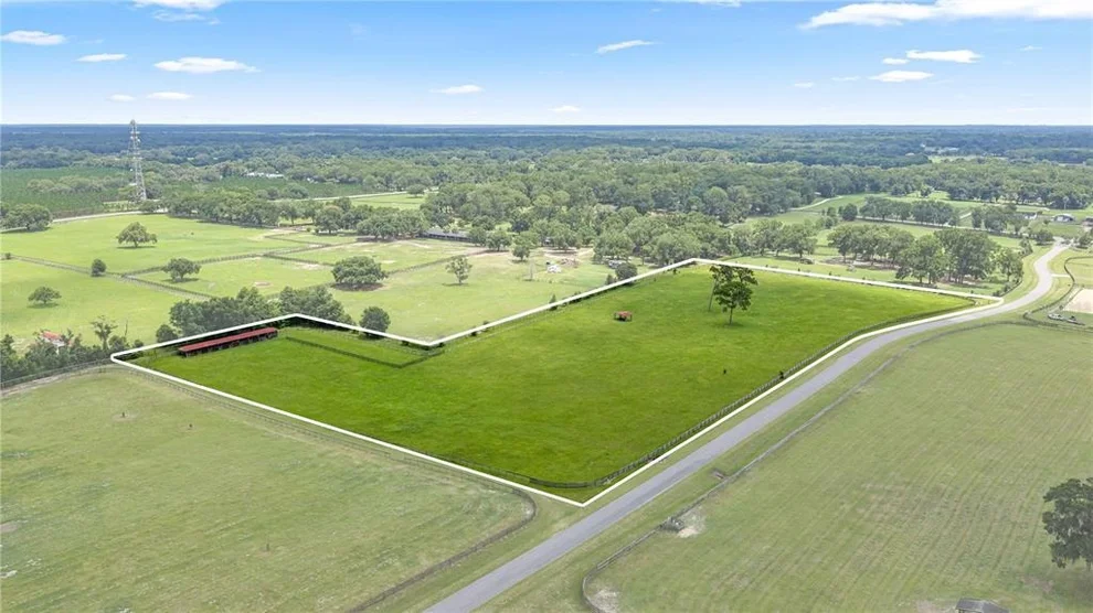 Unit for sale at 15269 NE 15TH COURT, CITRA, FL 32113