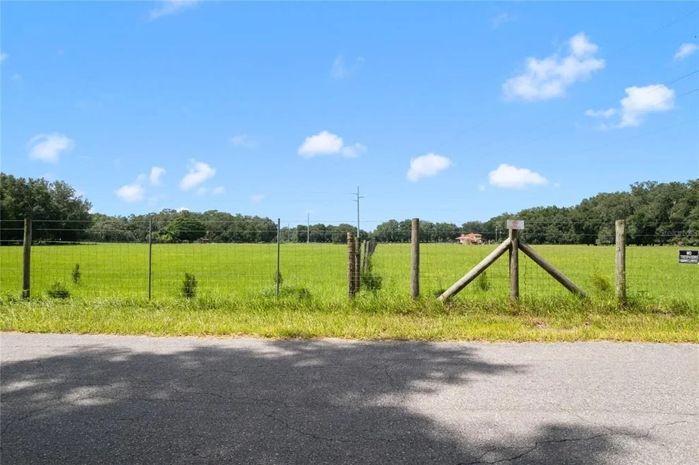 Unit for sale at CR 552, BUSHNELL, FL 33513