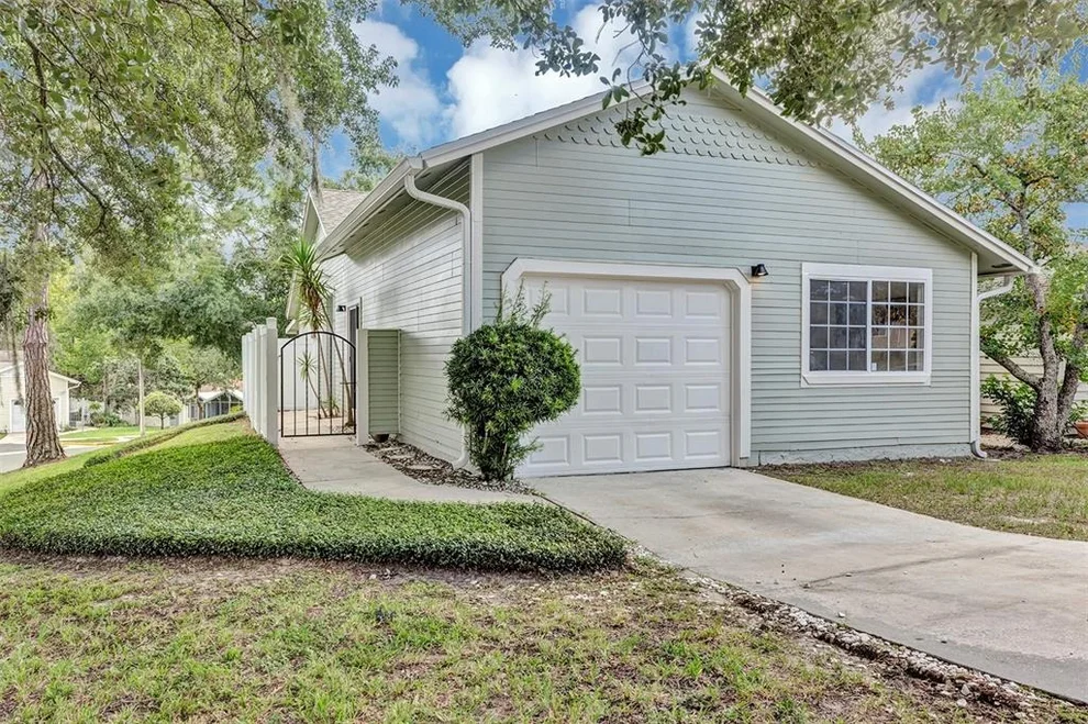 Unit for sale at 568 ABINGTON COURT, APOPKA, FL 32703