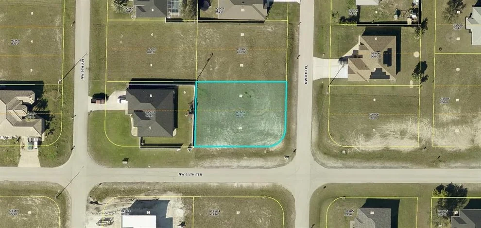 Unit for sale at 1112 NW 8TH PLACE, CAPE CORAL, FL 33993