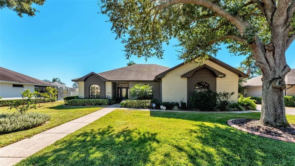 Unit for sale at 2104 LONGLEAF CIRCLE, LAKELAND, FL 33810